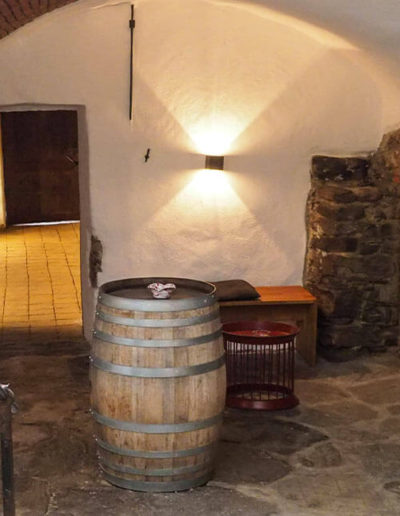 Wein trinken in der Wachau Das Bogerl Weinbar Weissenkirchen