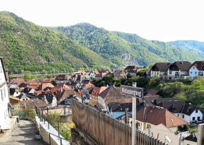 wandern_weissenkirchen_achleiten_wachau_weitenbergweg_anfang