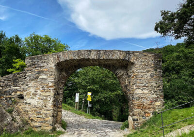 rotes-tor_spitz_wachau