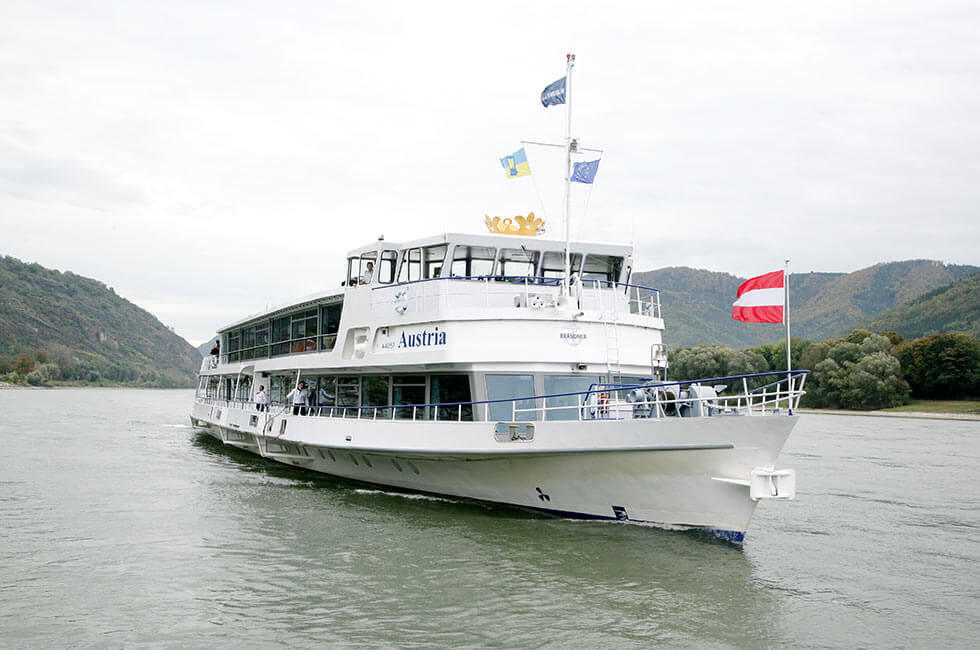 wachau_schifffahrt_brandner_donau_ausflug_schiff_essen_trinken