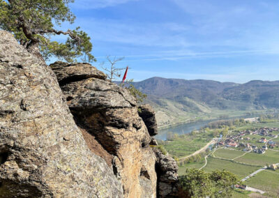 fahnenwand_wachau_aussicht