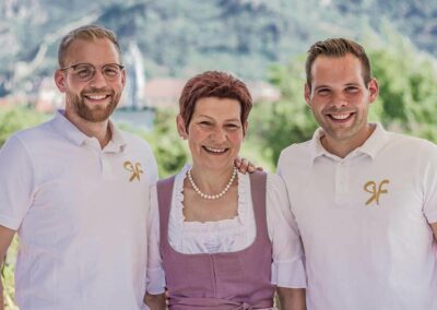 Weingut_Heuriger_Rehrl_Fischer_Wachau_Top_Kinderspielplatz_Jause_Essen_Wein_Vinea_Wachau