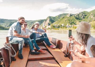 zille_wachau_faehre_duernstein_rossatz_touren_schiff_erlebnis_donau_essen_trinken_freizeit