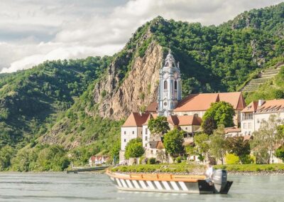 zille_wachau_faehre_duernstein_rossatz_touren_schiff_erlebnis_donau_essen_trinken_freizeit