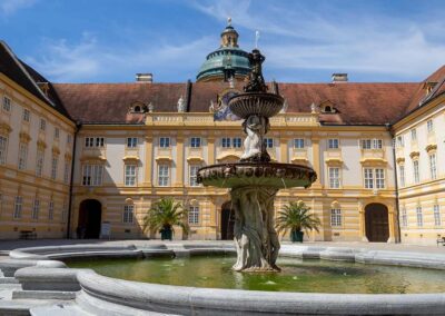 Stift_Melk_Weltkulturerbe_Wachau_Ausflug_Ziel_Top_Freizeit_Familien_Donau_Radweg